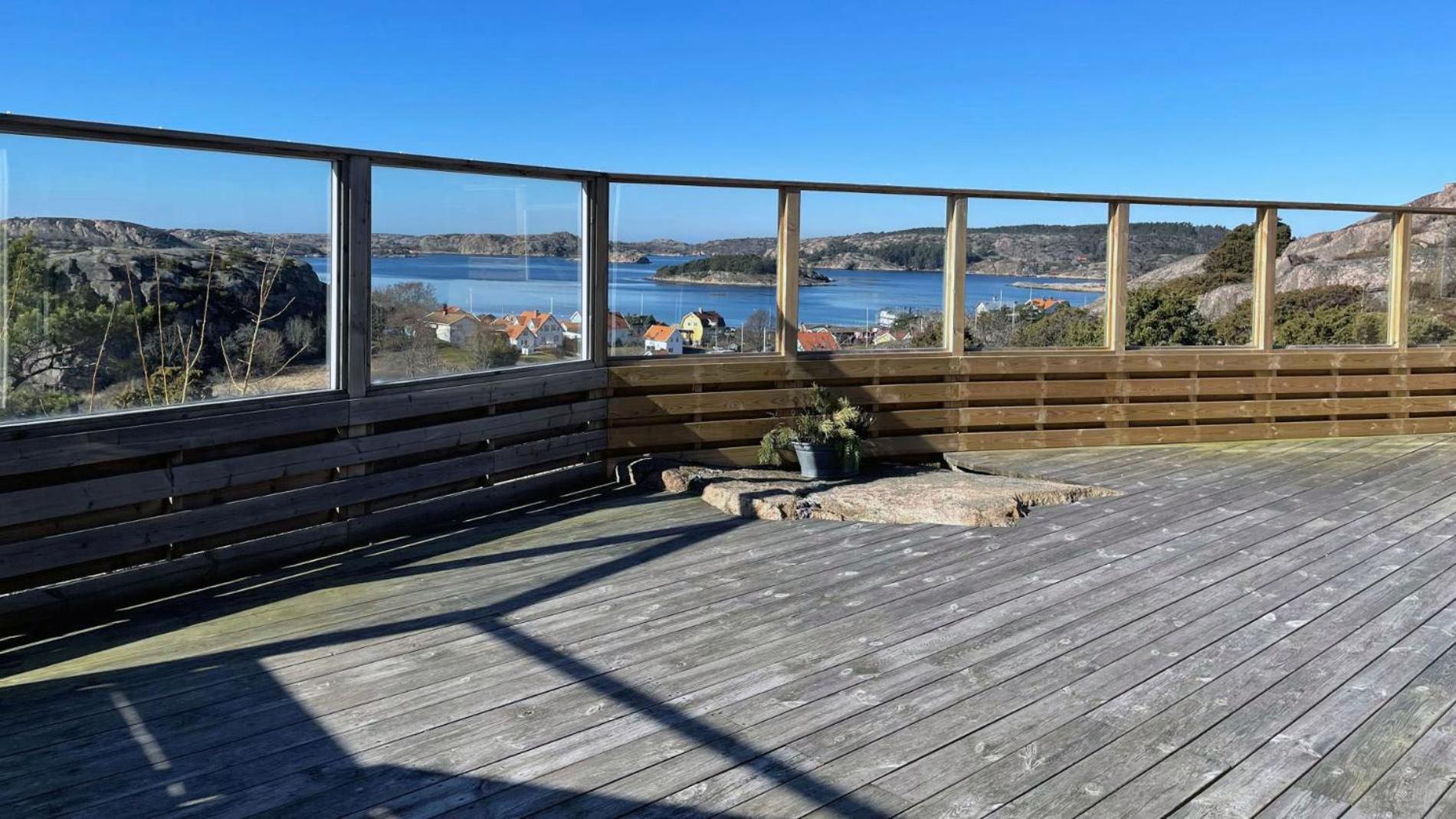 Villa Seafront With Terrific View By Ajf Dream Living Fjällbacka Exterior foto