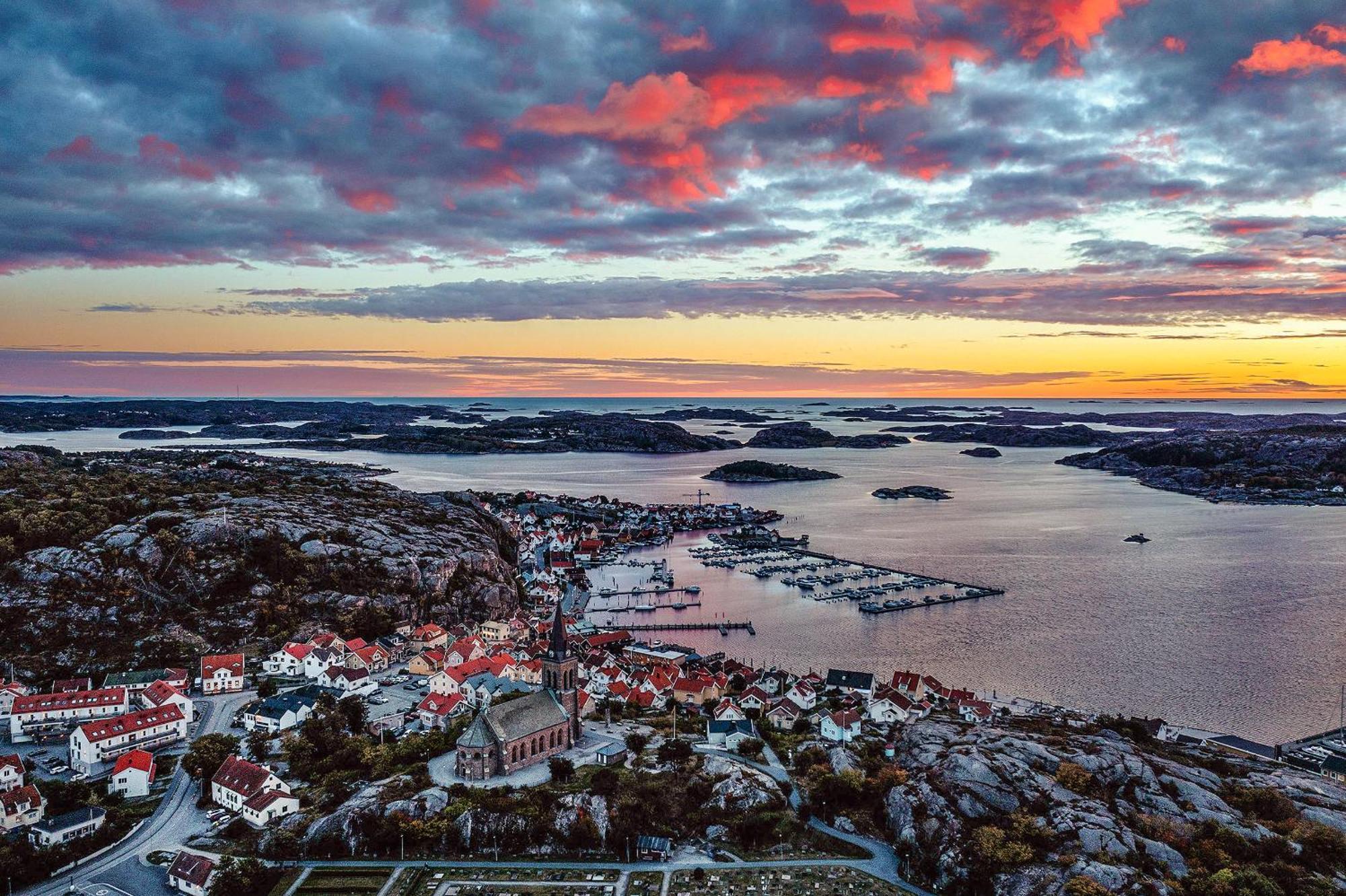 Villa Seafront With Terrific View By Ajf Dream Living Fjällbacka Exterior foto