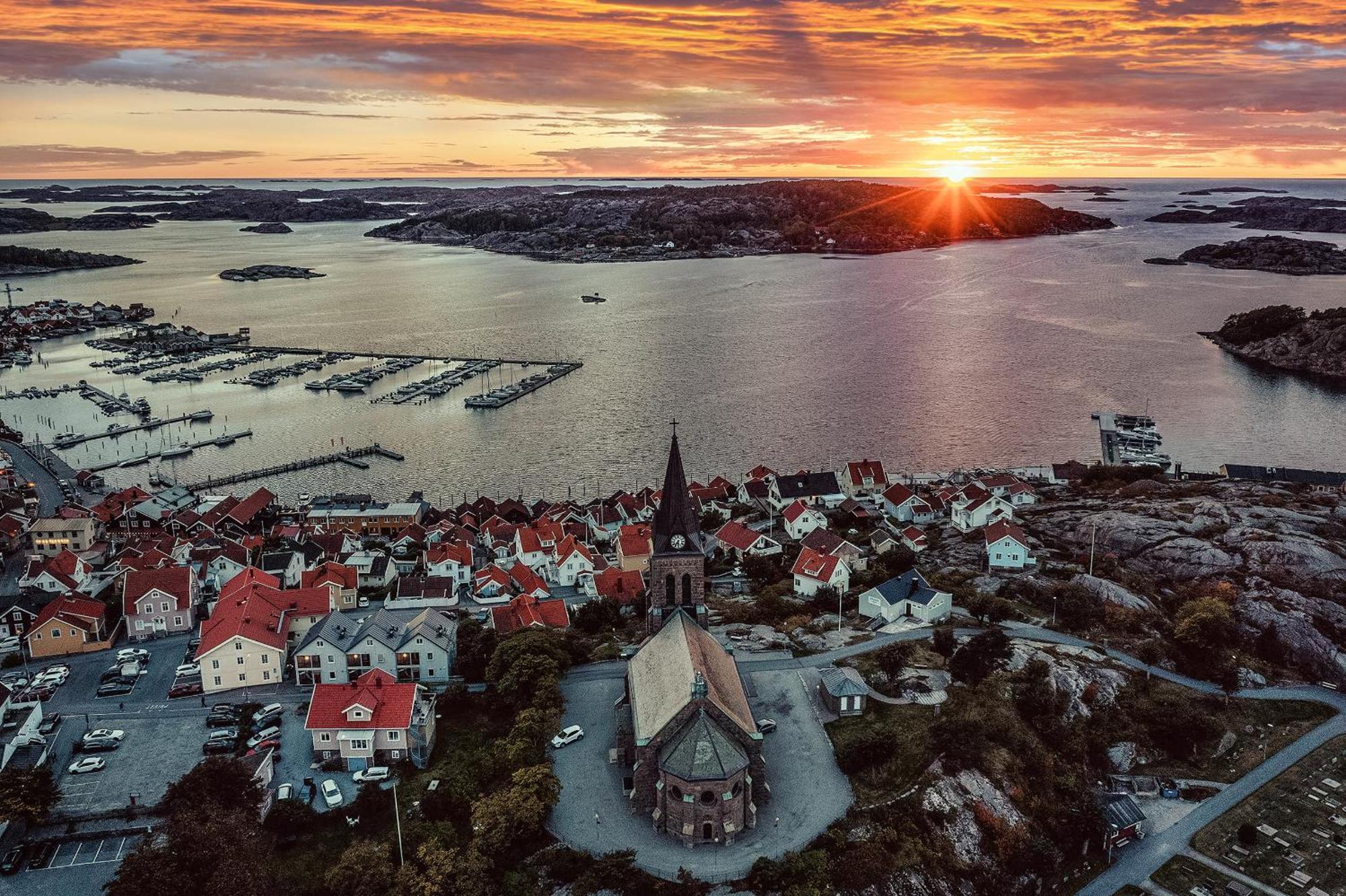 Villa Seafront With Terrific View By Ajf Dream Living Fjällbacka Exterior foto